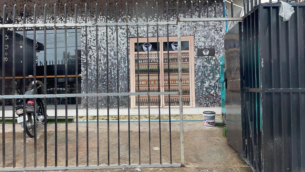 Angel Building Hotel Сиханоуквил Екстериор снимка